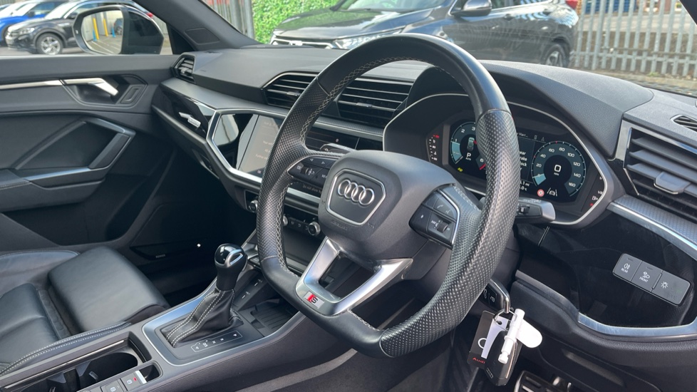 Audi Q3 40 TDI 193 Qtro Black Ed 5dr S Tronic [20Inch  Alloy] Diesel Estate - Image 11