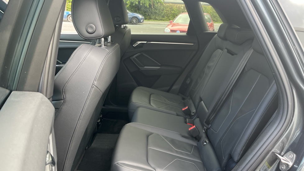 Audi Q3 40 TDI 193 Qtro Black Ed 5dr S Tronic [20Inch  Alloy] Diesel Estate - Image 16