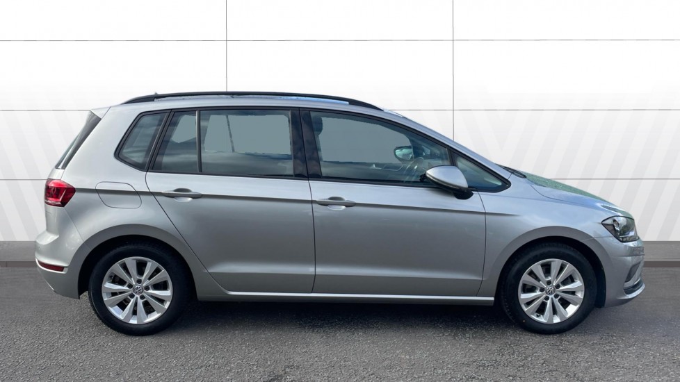 Volkswagen Golf SV 1.5 TSI EVO 130 SE [Nav] 5dr DSG Petrol Hatchback - Image 5