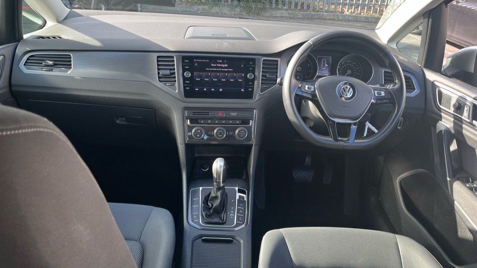 Volkswagen Golf SV 1.5 TSI EVO 130 SE [Nav] 5dr DSG Petrol Hatchback - Image 10