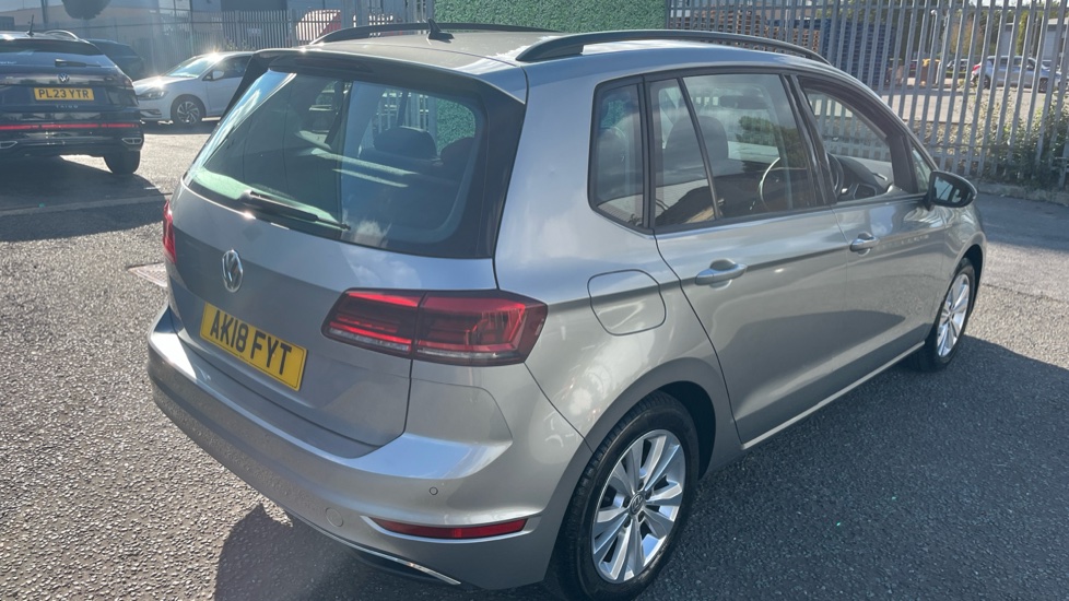 Volkswagen Golf SV 1.5 TSI EVO 130 SE [Nav] 5dr DSG Petrol Hatchback - Image 24