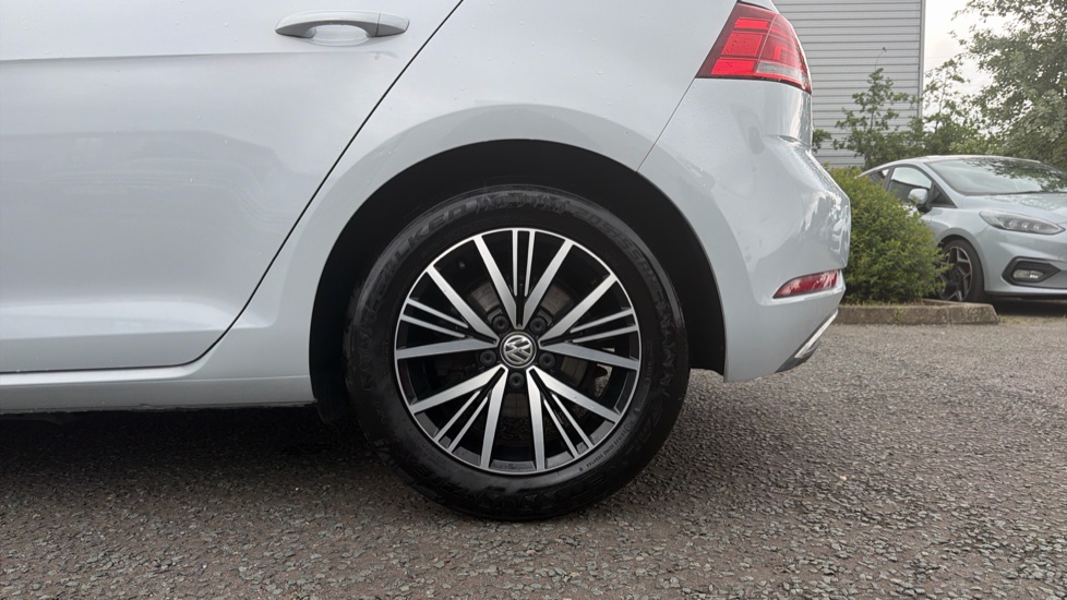 Volkswagen Golf 1.5 TSI EVO SE [Nav] 5dr Petrol Hatchback - Image 7