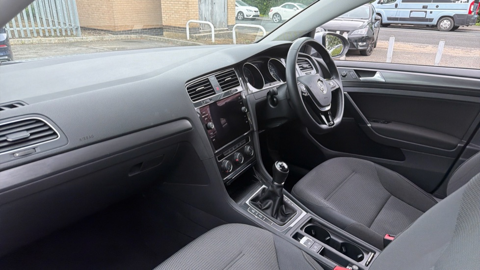 Volkswagen Golf 1.5 TSI EVO SE [Nav] 5dr Petrol Hatchback - Image 9