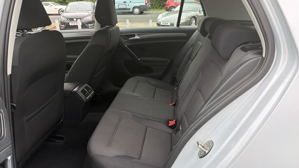 Volkswagen Golf 1.5 TSI EVO SE [Nav] 5dr Petrol Hatchback - Image 16