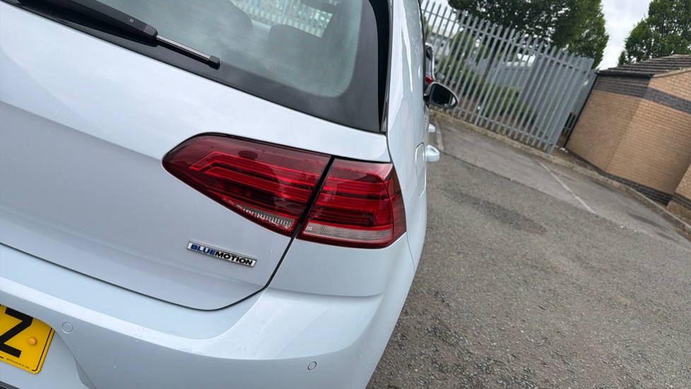 Volkswagen Golf 1.5 TSI EVO SE [Nav] 5dr Petrol Hatchback - Image 23