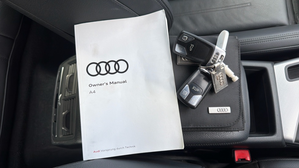 Audi A4 1.4T FSI Sport 5dr Petrol Estate - Image 19
