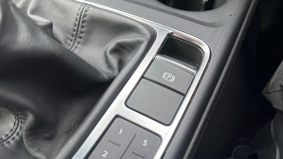 Audi A4 1.4T FSI Sport 5dr Petrol Estate - Image 39