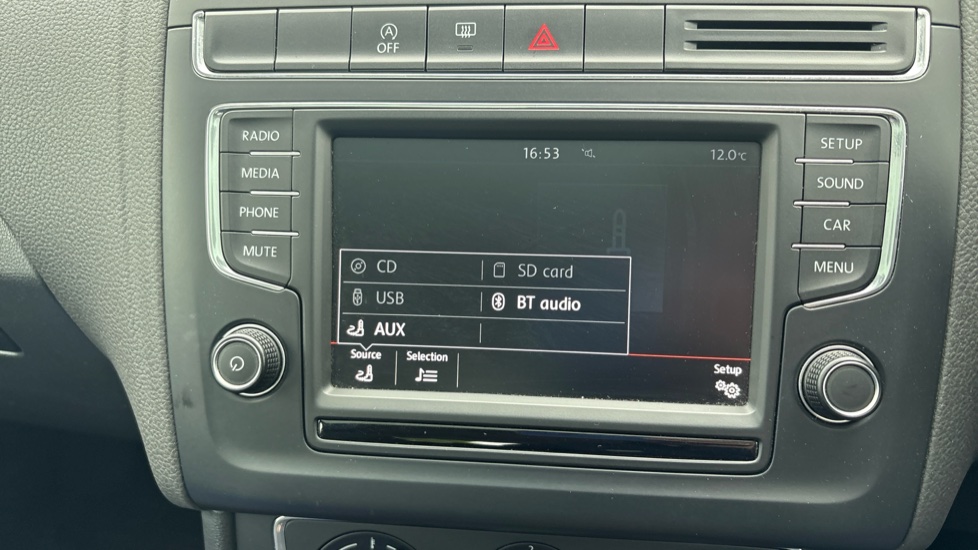 Volkswagen Polo 1.2 TSI SE 5dr Petrol Hatchback - Image 45