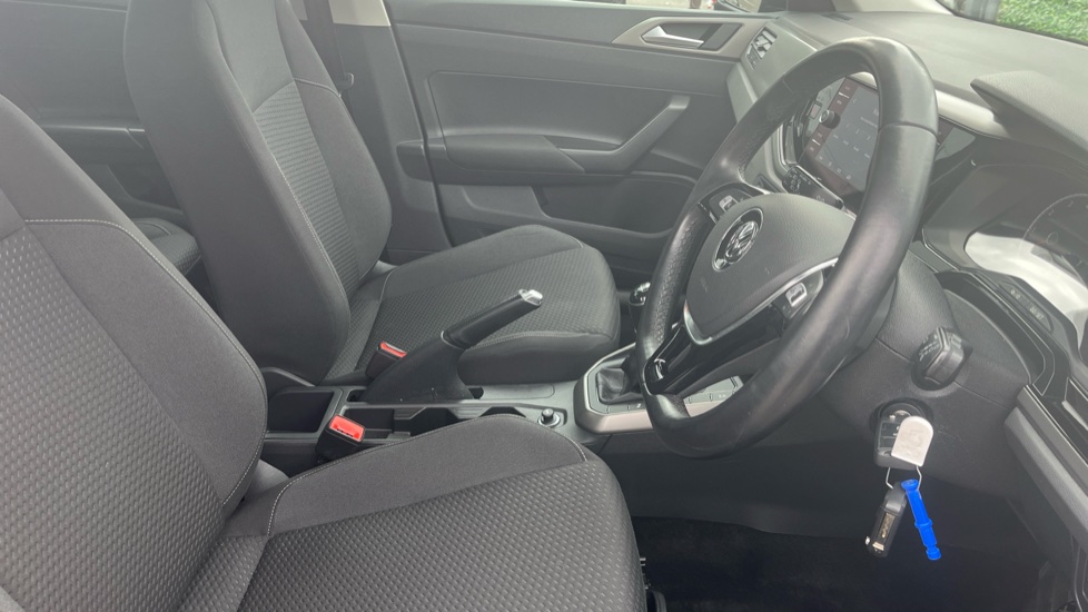 Volkswagen Polo 1.0 TSI 95 SE 5dr Petrol Hatchback - Image 33