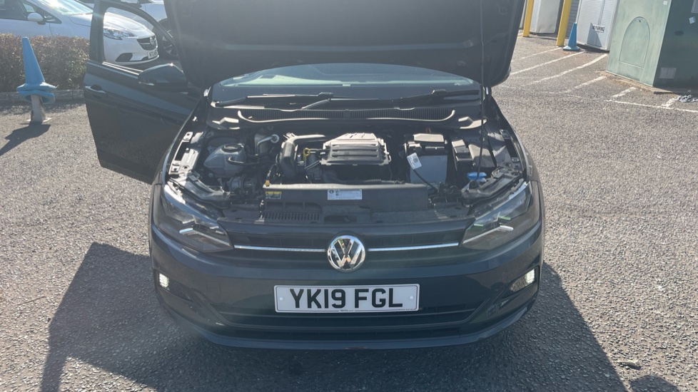 Volkswagen Polo 1.0 TSI 95 SE 5dr Petrol Hatchback - Image 8