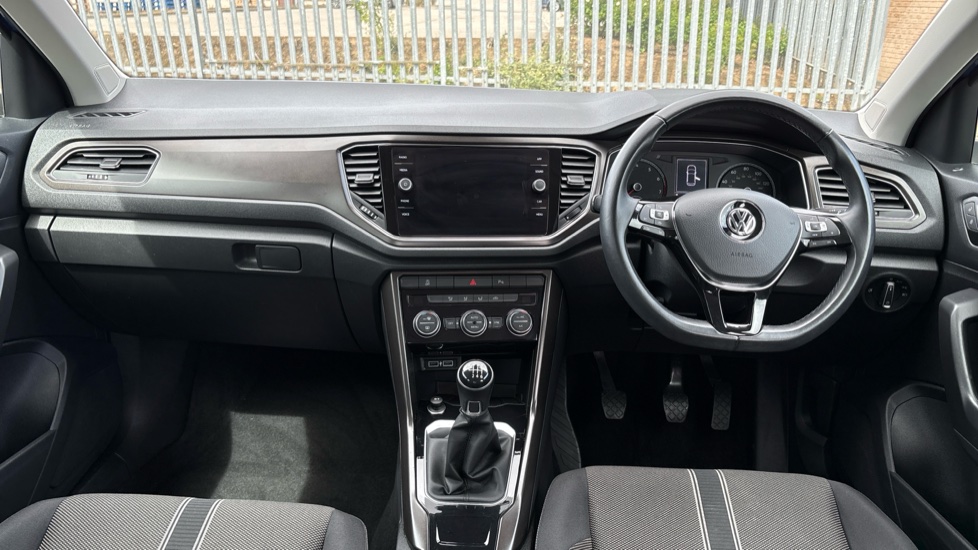 Volkswagen T-Roc 1.0 TSI SE 5dr Petrol Hatchback - Image 10