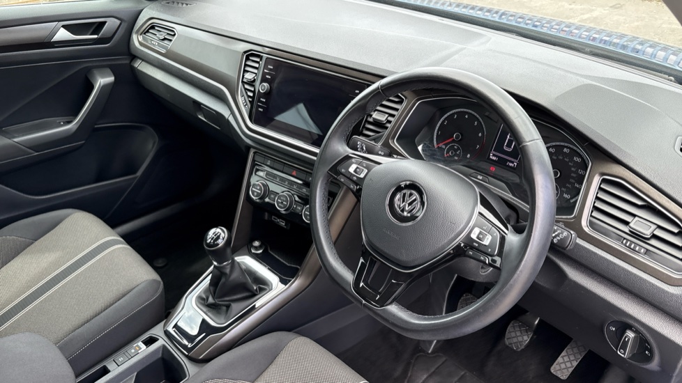 Volkswagen T-Roc 1.0 TSI SE 5dr Petrol Hatchback - Image 11