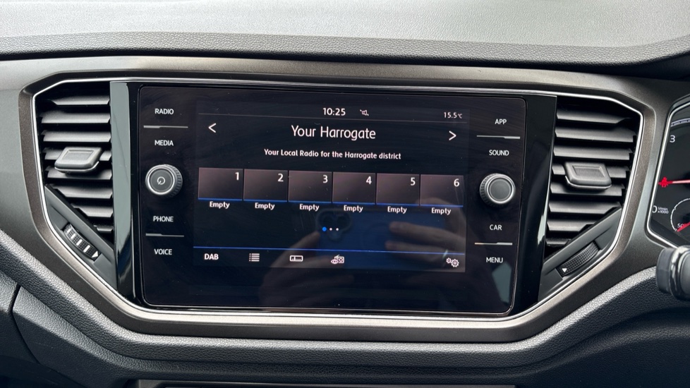 Volkswagen T-Roc 1.0 TSI SE 5dr Petrol Hatchback - Image 12