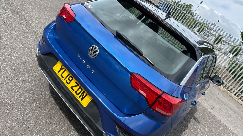 Volkswagen T-Roc 1.0 TSI SE 5dr Petrol Hatchback - Image 29