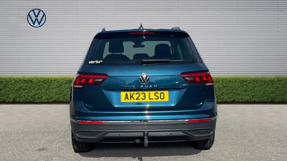 Volkswagen Tiguan 1.5 TSI 150 Life 5dr DSG Petrol Estate - Image 8