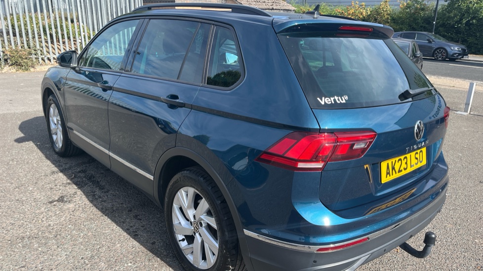 Volkswagen Tiguan 1.5 TSI 150 Life 5dr DSG Petrol Estate - Image 26