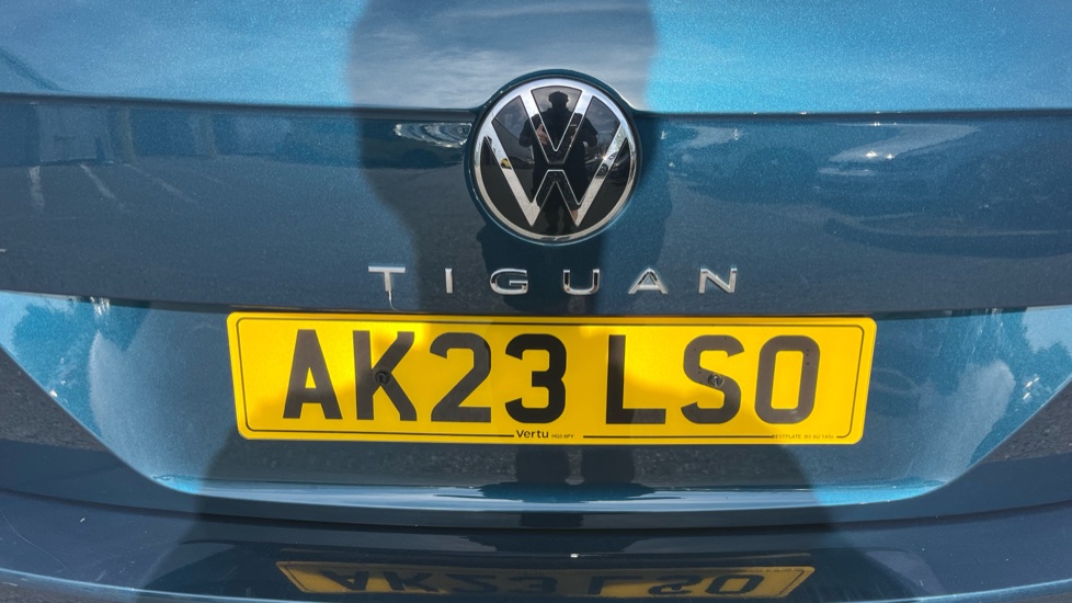 Volkswagen Tiguan 1.5 TSI 150 Life 5dr DSG Petrol Estate - Image 27