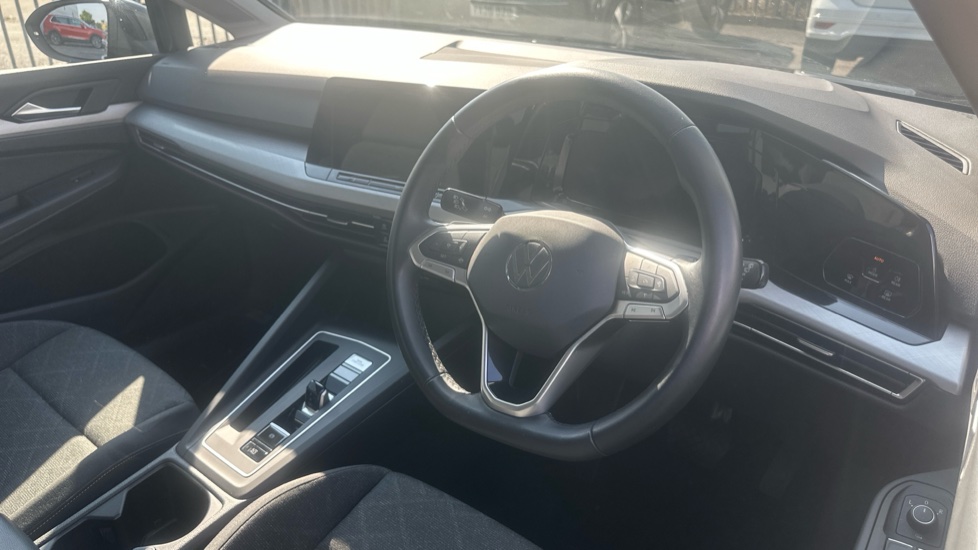 Volkswagen Golf 1.0 eTSI Life 5dr DSG Petrol Estate - Image 6