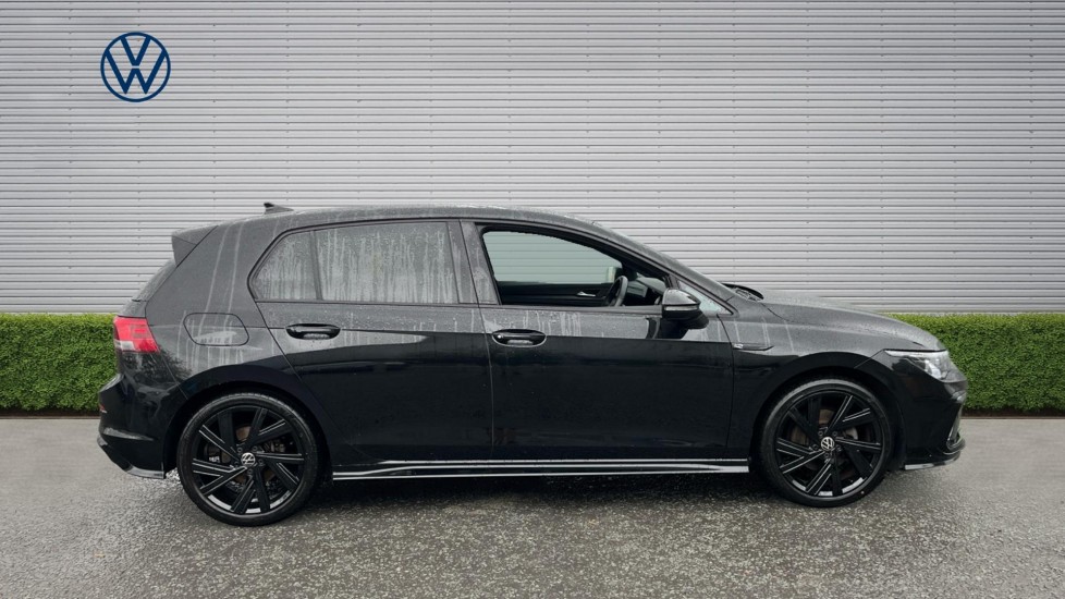 Volkswagen Golf 1.5 eTSI 150 Black Edition 5dr DSG Petrol Hatchback - Image 4