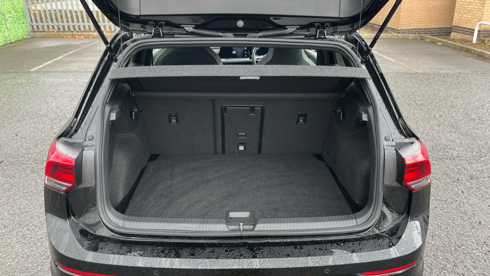 Volkswagen Golf 1.5 eTSI 150 Black Edition 5dr DSG Petrol Hatchback - Image 20