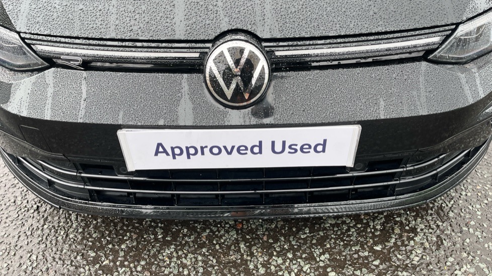 Volkswagen Golf 1.5 eTSI 150 Black Edition 5dr DSG Petrol Hatchback - Image 22