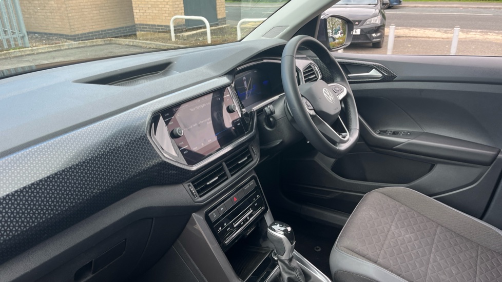 Volkswagen T-Cross 1.0 TSI 110 SEL 5dr DSG Petrol Estate - Image 2