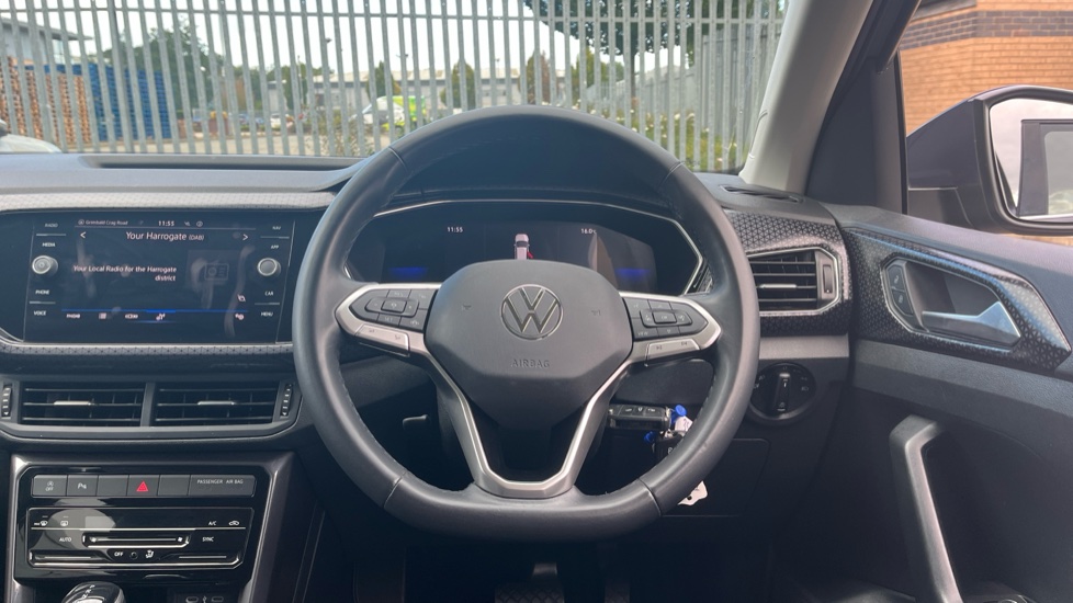 Volkswagen T-Cross 1.0 TSI 110 SEL 5dr DSG Petrol Estate - Image 10