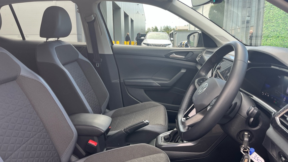 Volkswagen T-Cross 1.0 TSI 110 SEL 5dr DSG Petrol Estate - Image 15