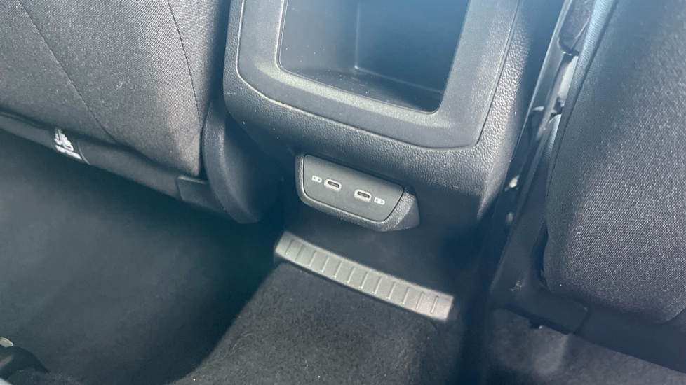 Volkswagen T-Cross 1.0 TSI 110 SEL 5dr DSG Petrol Estate - Image 30