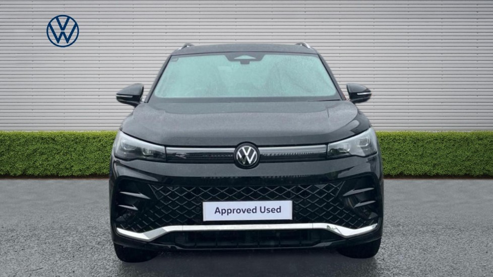 Volkswagen Tiguan 1.5 TSI 272 eHybrid R-Line 5dr DSG Estate - Image 7