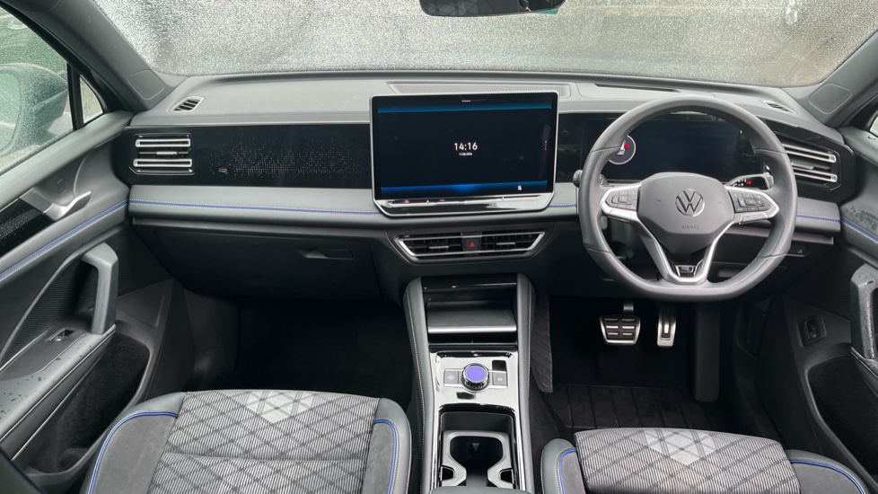 Volkswagen Tiguan 1.5 TSI 272 eHybrid R-Line 5dr DSG Estate - Image 9