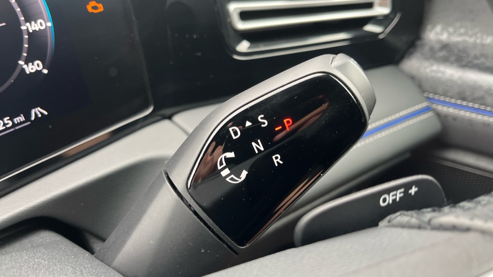 Volkswagen Tiguan 1.5 TSI 272 eHybrid R-Line 5dr DSG Estate - Image 14