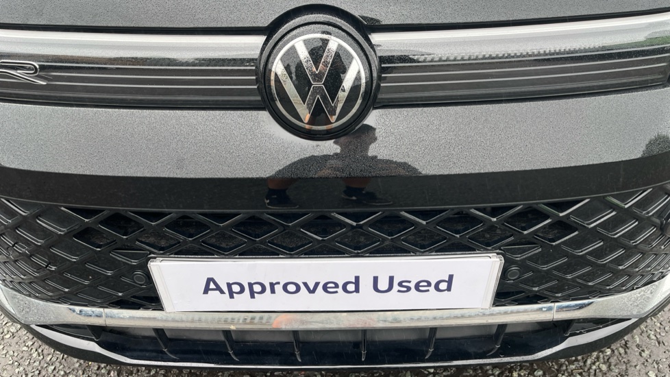 Volkswagen Tiguan 1.5 TSI 272 eHybrid R-Line 5dr DSG Estate - Image 22