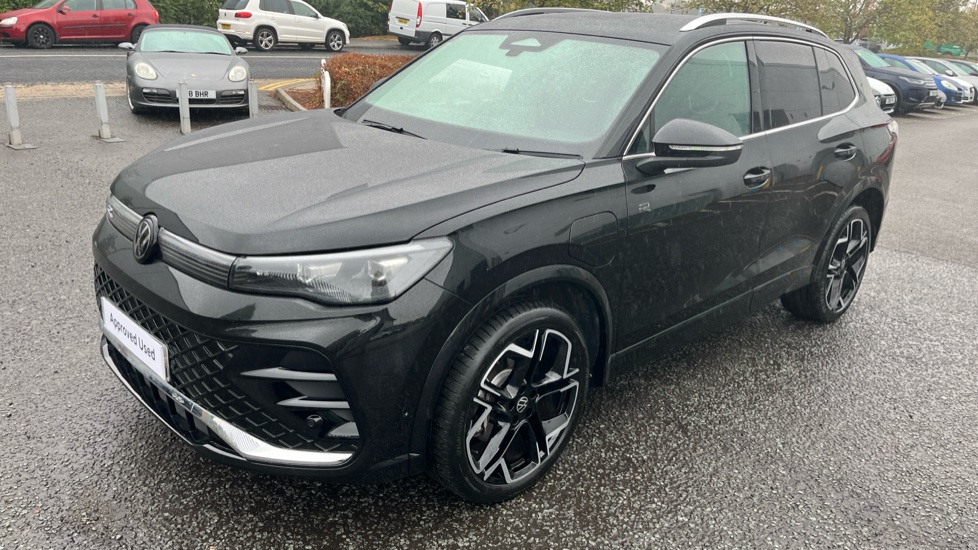 Volkswagen Tiguan 1.5 TSI 272 eHybrid R-Line 5dr DSG Estate - Image 24