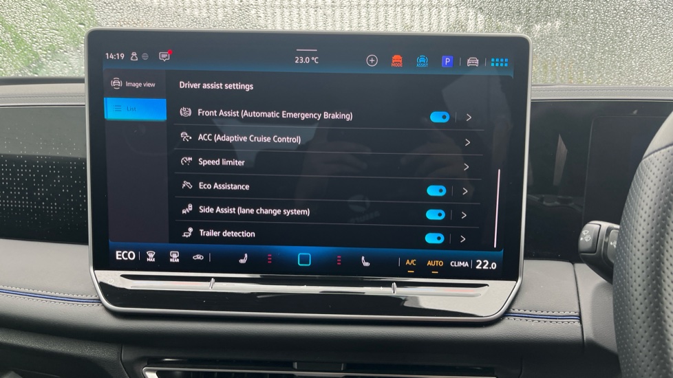 Volkswagen Tiguan 1.5 TSI 272 eHybrid R-Line 5dr DSG Estate - Image 45