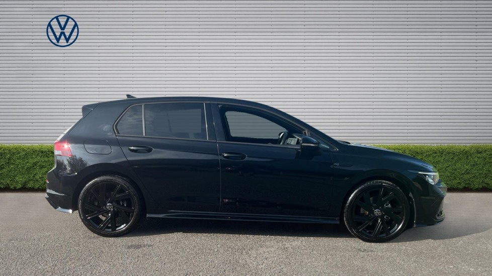Volkswagen Golf 1.5 eTSI 150 Black Edition 5dr DSG Petrol Hatchback - Image 4