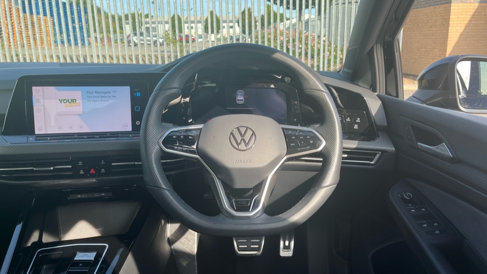 Volkswagen Golf 1.5 eTSI 150 Black Edition 5dr DSG Petrol Hatchback - Image 10