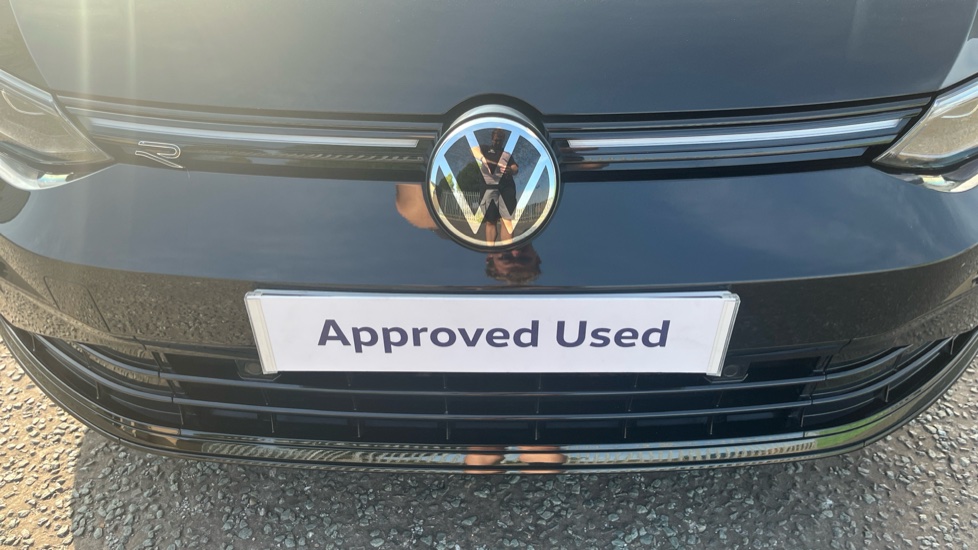 Volkswagen Golf 1.5 eTSI 150 Black Edition 5dr DSG Petrol Hatchback - Image 22