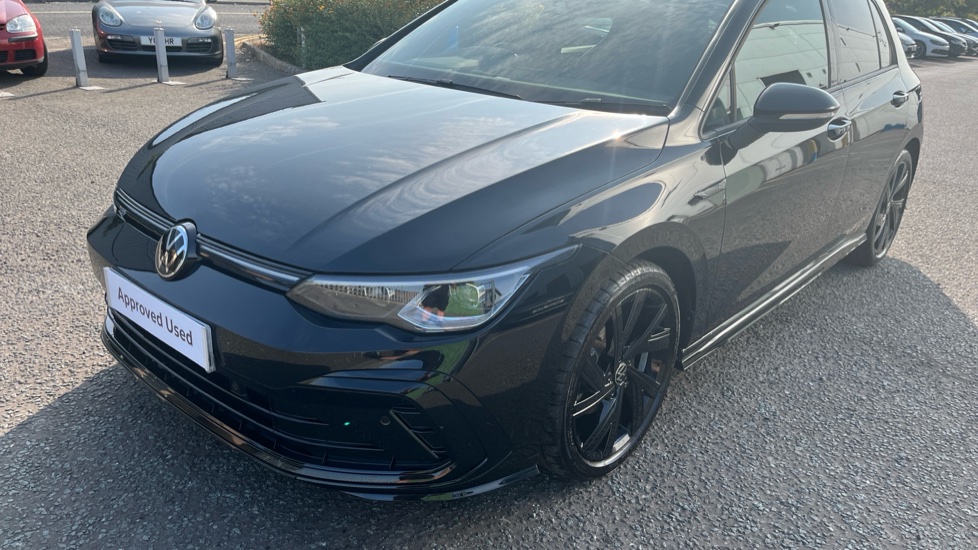 Volkswagen Golf 1.5 eTSI 150 Black Edition 5dr DSG Petrol Hatchback - Image 24