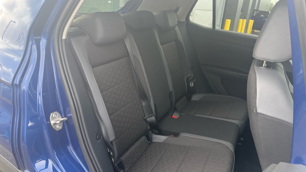 Volkswagen T-Cross 1.0 TSI 110 SEL 5dr DSG Petrol Estate - Image 31