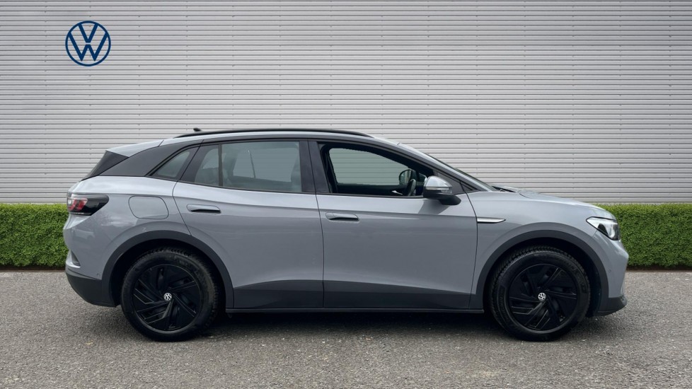 Volkswagen ID.4 109kW Life Pure 52kWh 5dr Auto [110kW Ch] Electric Estate - Image 4
