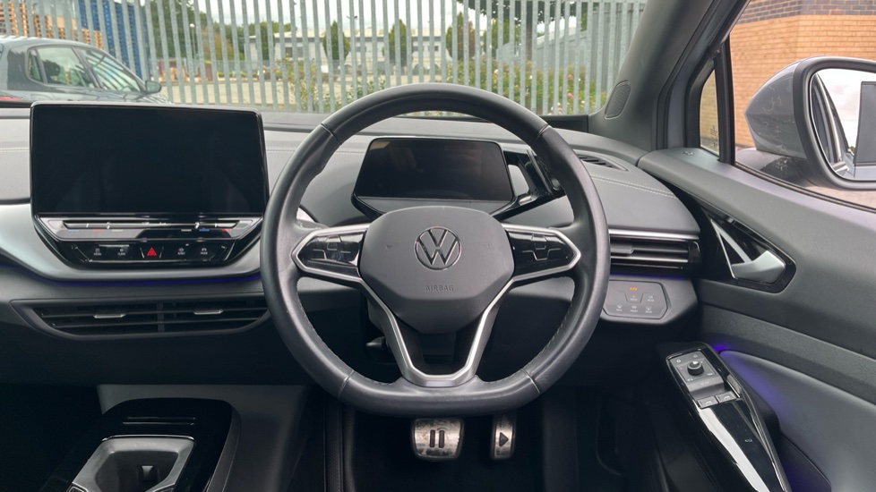 Volkswagen ID.4 109kW Life Pure 52kWh 5dr Auto [110kW Ch] Electric Estate - Image 10