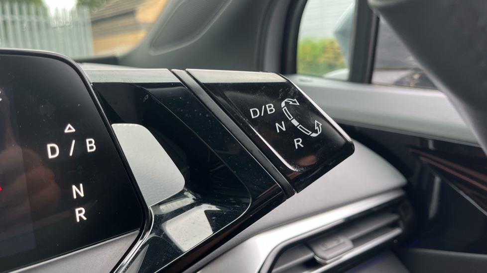 Volkswagen ID.4 109kW Life Pure 52kWh 5dr Auto [110kW Ch] Electric Estate - Image 14