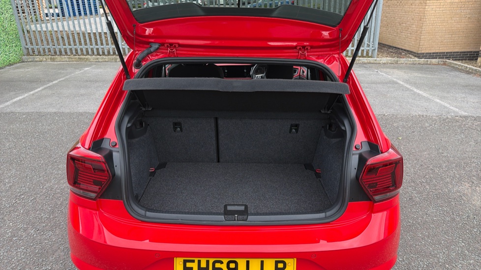Volkswagen Polo 2.0 TSI GTI 5dr DSG Petrol Hatchback - Image 20