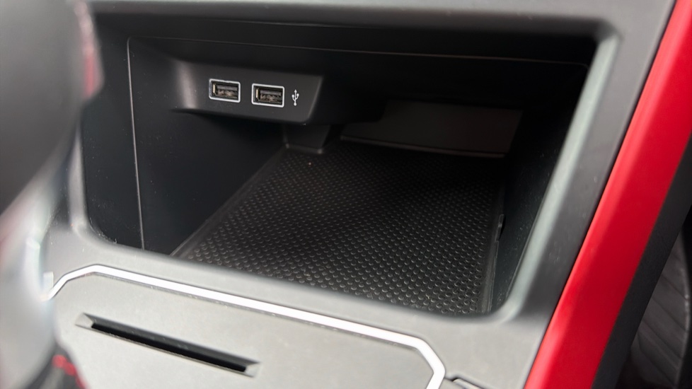 Volkswagen Polo 2.0 TSI GTI 5dr DSG Petrol Hatchback - Image 30