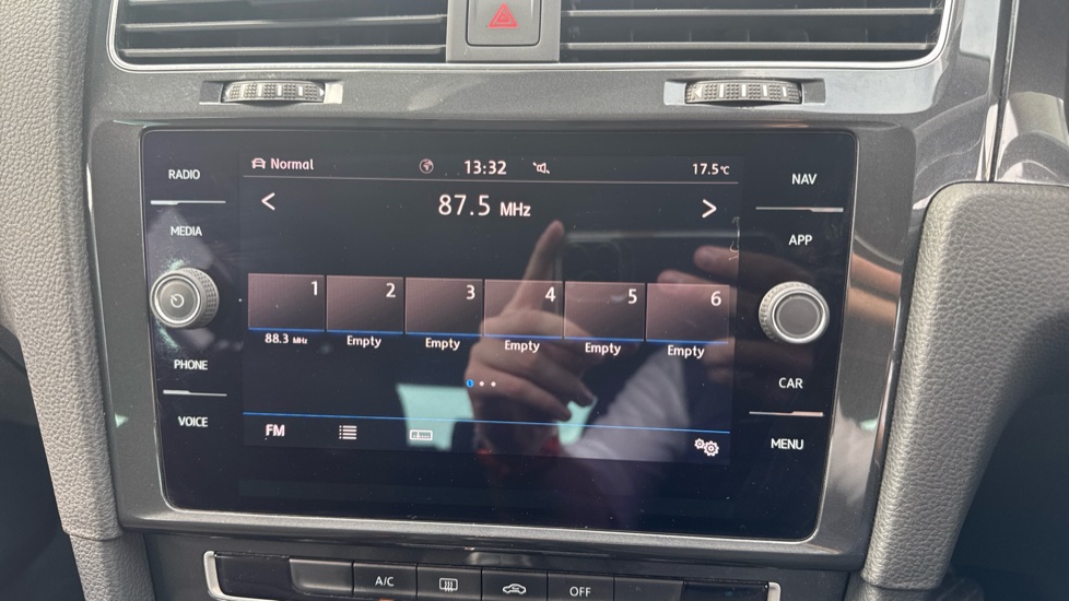 Volkswagen Golf 1.5 TSI EVO Match 5dr Petrol Hatchback - Image 12