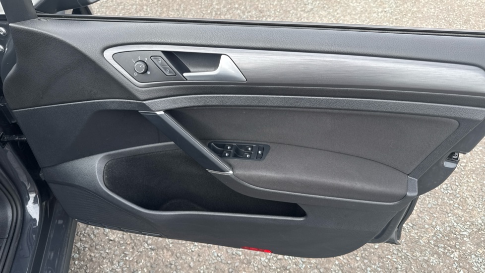 Volkswagen Golf 1.5 TSI EVO Match 5dr Petrol Hatchback - Image 19