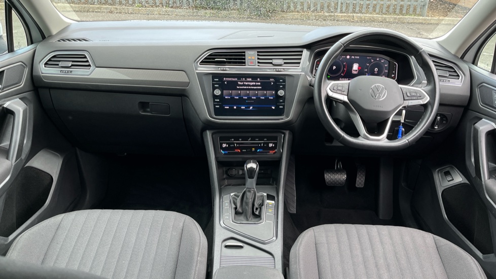Volkswagen Tiguan Allspace 1.5 TSI Life 5dr DSG Petrol Estate - Image 9