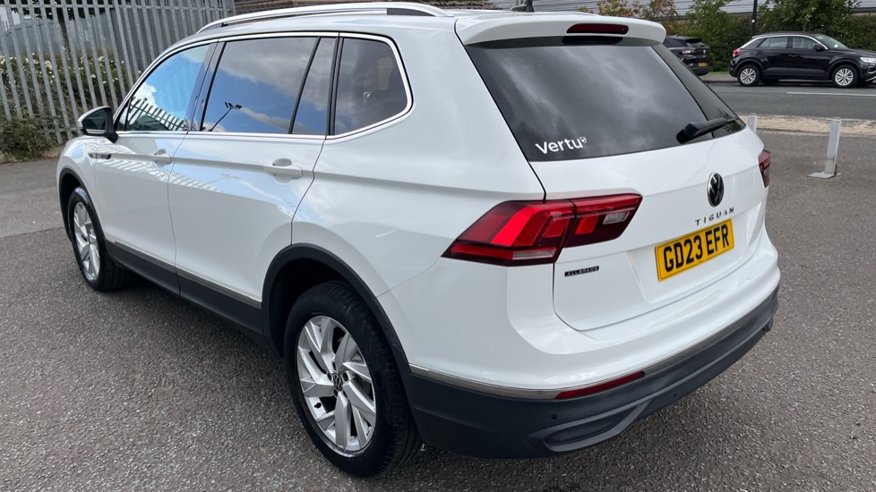 Volkswagen Tiguan Allspace 1.5 TSI Life 5dr DSG Petrol Estate - Image 27