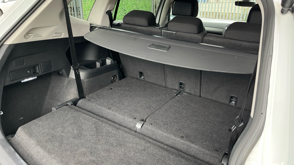 Volkswagen Tiguan Allspace 1.5 TSI Life 5dr DSG Petrol Estate - Image 32